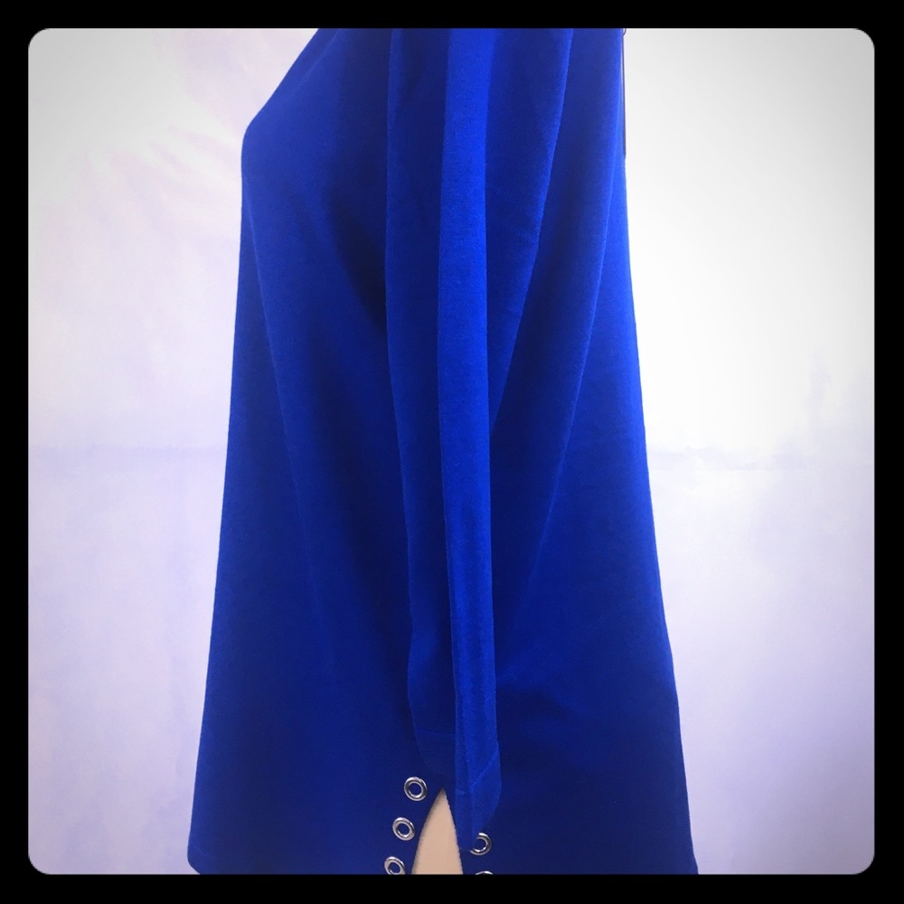 Cable & Gauge NWT XL Royal Blue Sweater